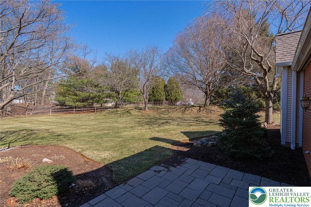 2475 Houghton Lean, Lower Macungie Twp, PA 18062