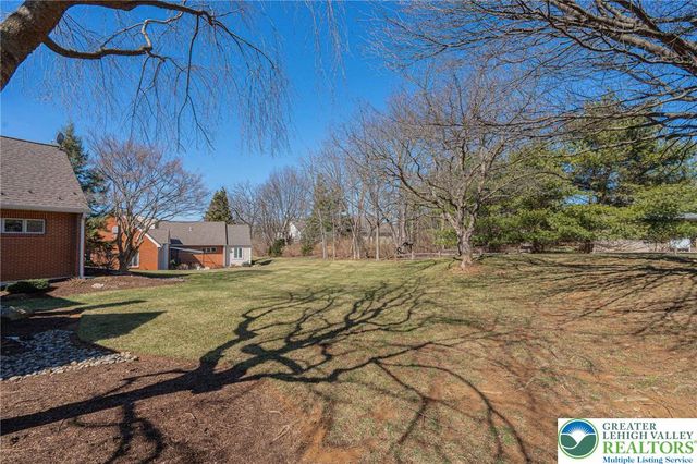 2475 Houghton Lean, Lower Macungie Twp, PA 18062