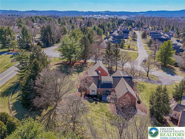 2475 Houghton Lean, Lower Macungie Twp, PA 18062