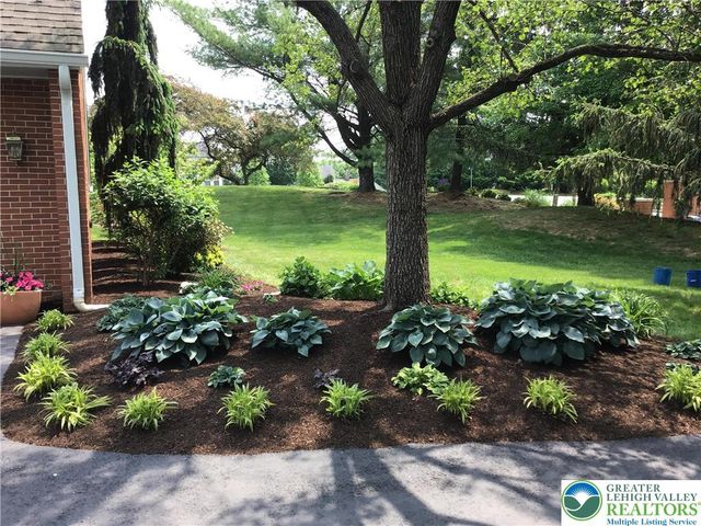 2475 Houghton Lean, Lower Macungie Twp, PA 18062