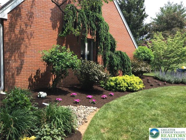 2475 Houghton Lean, Lower Macungie Twp, PA 18062