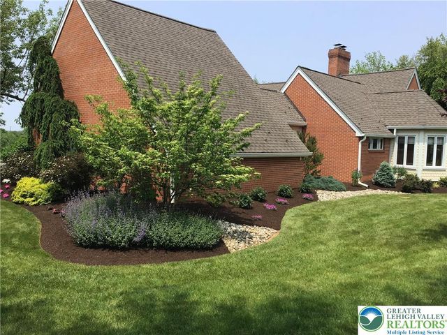 2475 Houghton Lean, Lower Macungie Twp, PA 18062