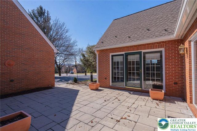 2475 Houghton Lean, Lower Macungie Twp, PA 18062