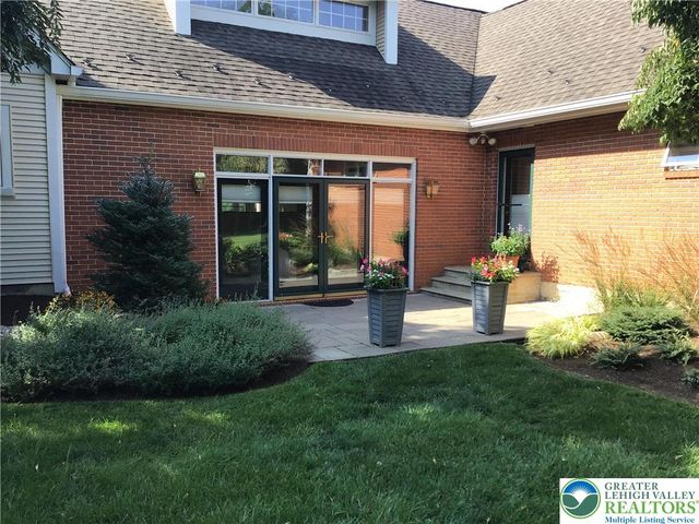 2475 Houghton Lean, Lower Macungie Twp, PA 18062