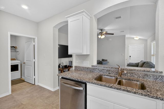 5235 Montague Loop, Bryan, TX 77807