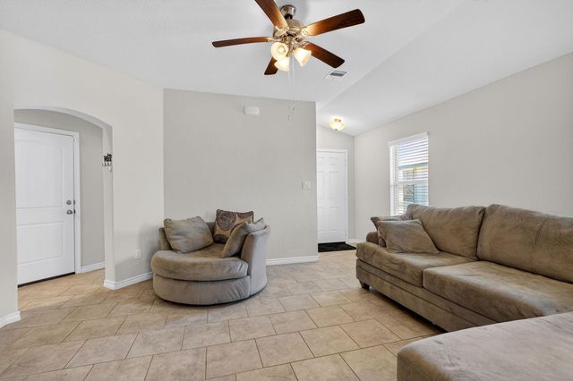 5235 Montague Loop, Bryan, TX 77807