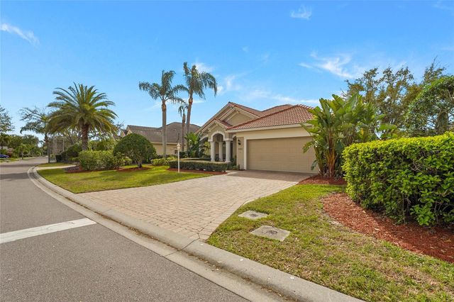 6582 WATERS EDGE WAY, Lakewood Ranch, FL 34202