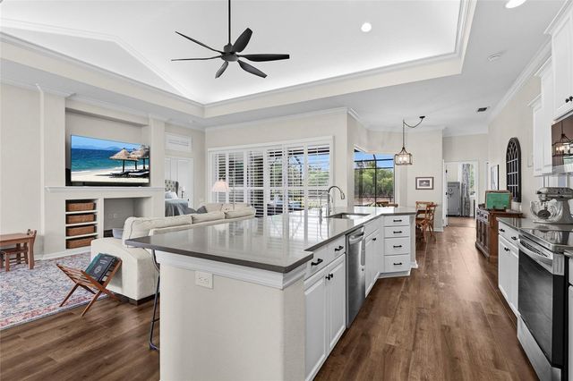 6582 WATERS EDGE WAY, Lakewood Ranch, FL 34202