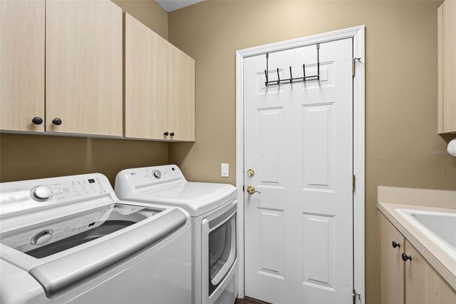 6582 WATERS EDGE WAY, Lakewood Ranch, FL 34202