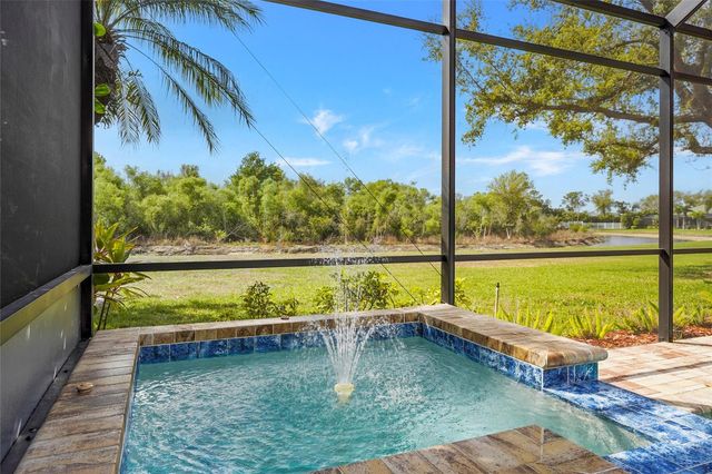 6582 WATERS EDGE WAY, Lakewood Ranch, FL 34202
