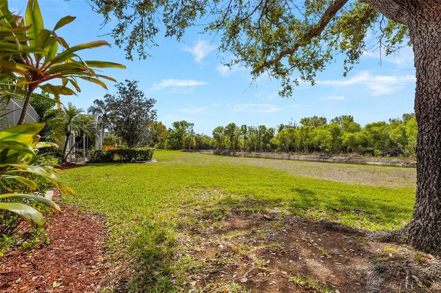 6582 WATERS EDGE WAY, Lakewood Ranch, FL 34202