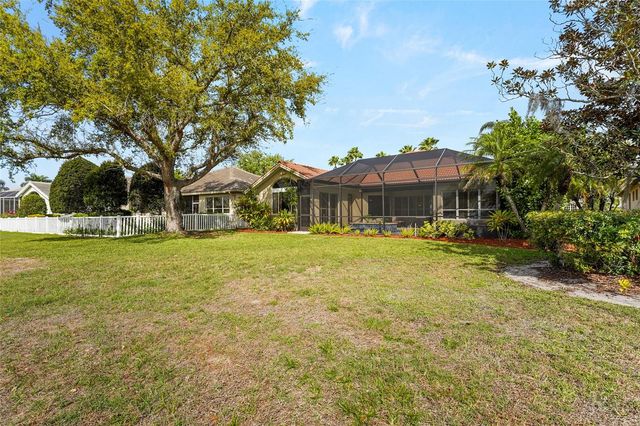 6582 WATERS EDGE WAY, Lakewood Ranch, FL 34202