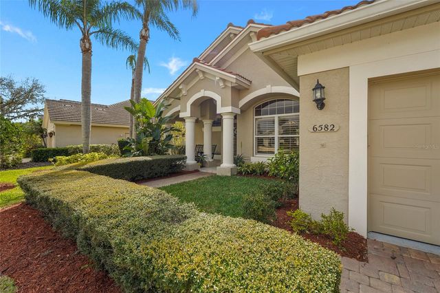 6582 WATERS EDGE WAY, Lakewood Ranch, FL 34202