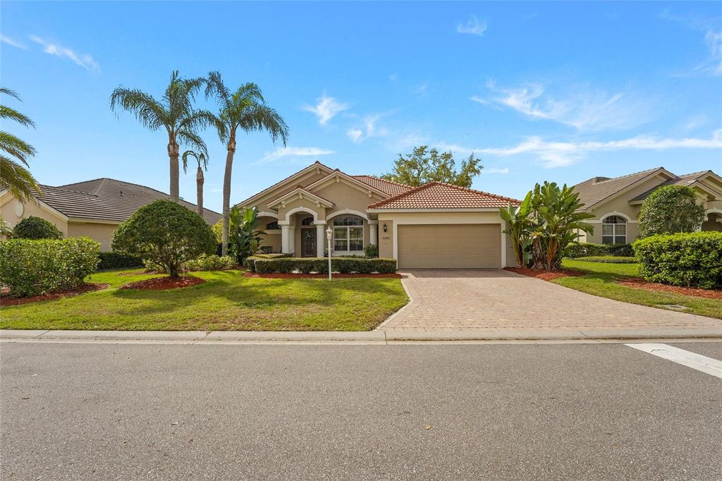 6582 WATERS EDGE WAY, Lakewood Ranch, FL 34202