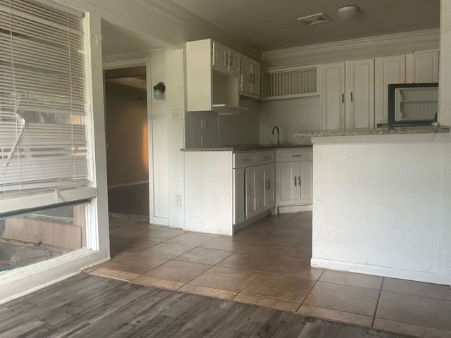 1814 E Belt line Road, Carrollton, TX 75006