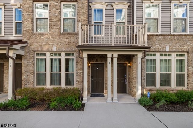 9 Arnold Dr, Wood-ridge Boro, NJ 07075