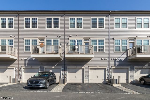 9 Arnold Dr, Wood-ridge Boro, NJ 07075