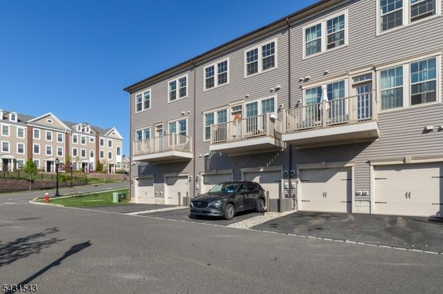 9 Arnold Dr, Wood-ridge Boro, NJ 07075