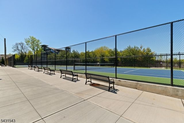 9 Arnold Dr, Wood-ridge Boro, NJ 07075
