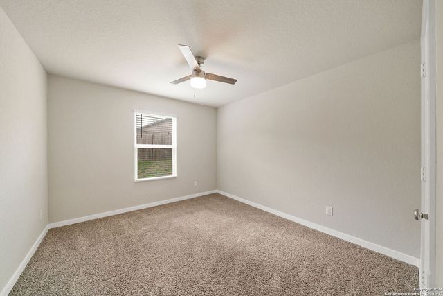 6106 RIO PIEDRA DR, San Antonio, TX 78247