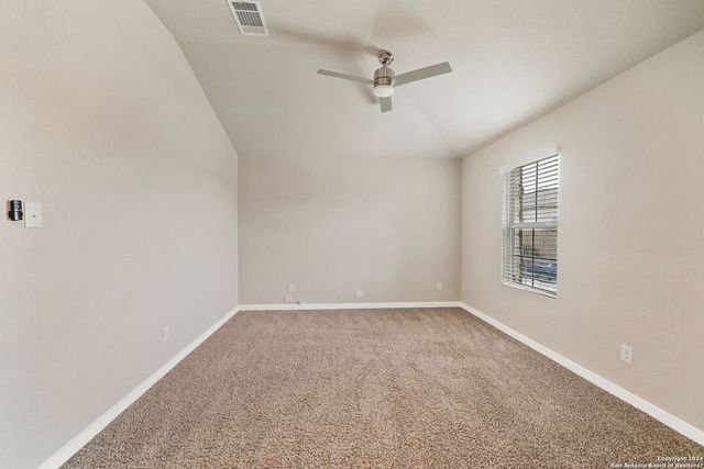6106 RIO PIEDRA DR, San Antonio, TX 78247
