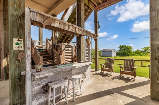 145 Jewel Drive, Port Bolivar, TX 77650