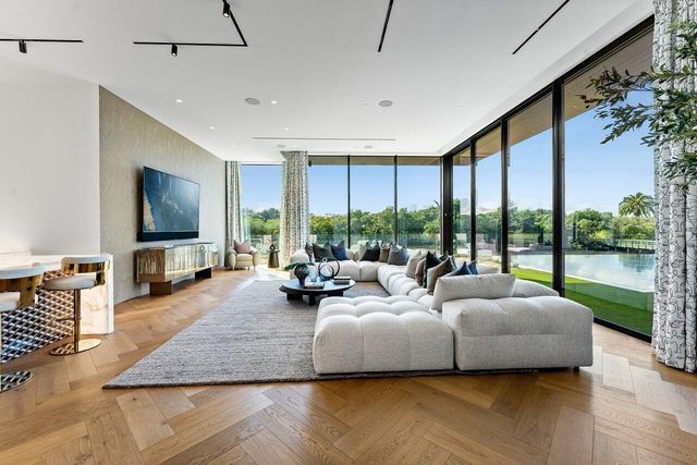 126 Spinnaker Lane Lane, Jupiter, FL 33477