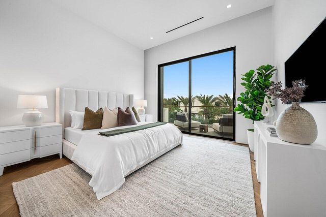 126 Spinnaker Lane Lane, Jupiter, FL 33477