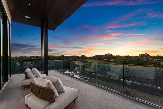 126 Spinnaker Lane Lane, Jupiter, FL 33477