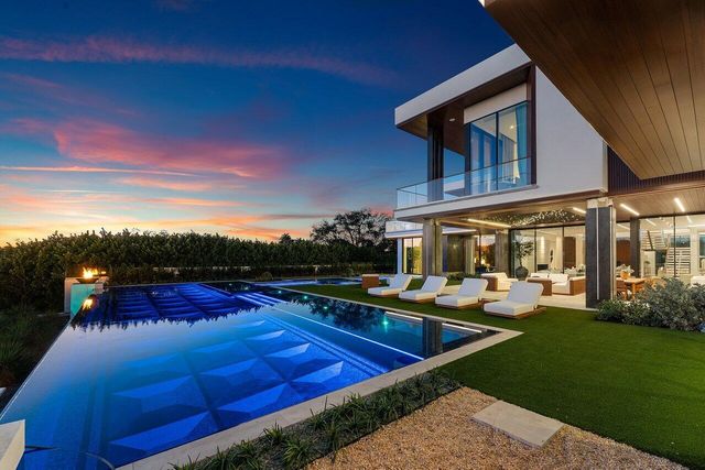 126 Spinnaker Lane Lane, Jupiter, FL 33477