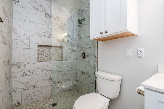 203 Lakeview Terrace B, Montgomery, TX 77356