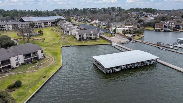 203 Lakeview Terrace B, Montgomery, TX 77356