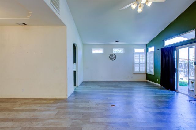 3870 Oak View Ct, Turlock, CA 95382