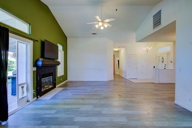 3870 Oak View Ct, Turlock, CA 95382