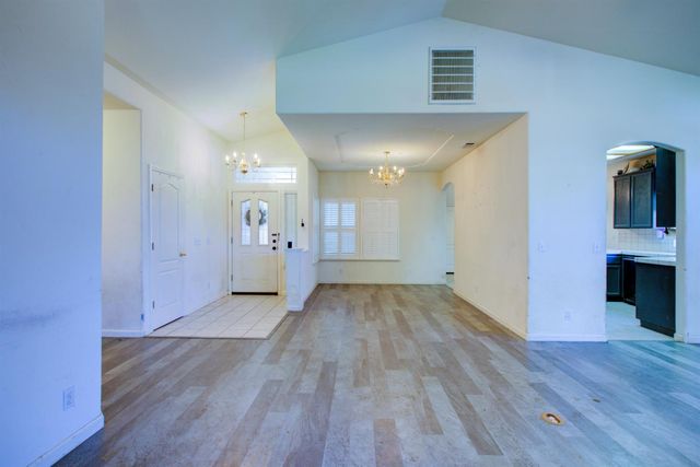 3870 Oak View Ct, Turlock, CA 95382