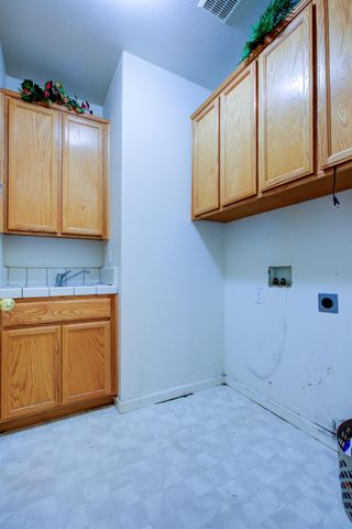 3870 Oak View Ct, Turlock, CA 95382