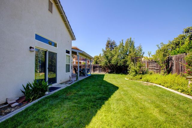 3870 Oak View Ct, Turlock, CA 95382