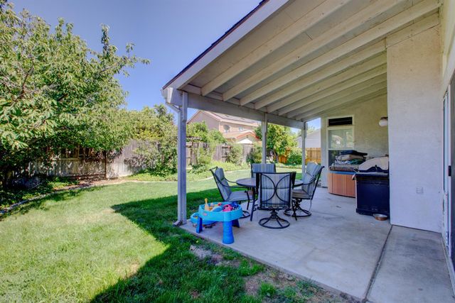3870 Oak View Ct, Turlock, CA 95382