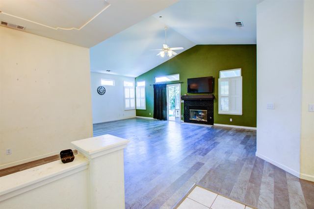 3870 Oak View Ct, Turlock, CA 95382