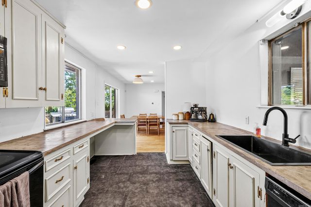 1717 E 31st, North Little Rock, AR 72116