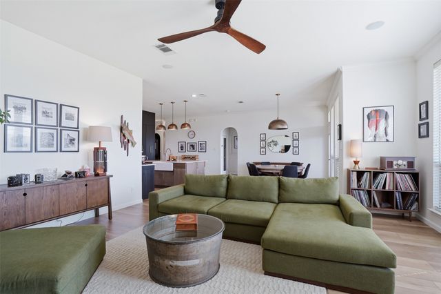 9421 Drovers View Trail, Fort Worth, TX 76131