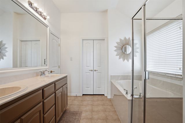 9421 Drovers View Trail, Fort Worth, TX 76131