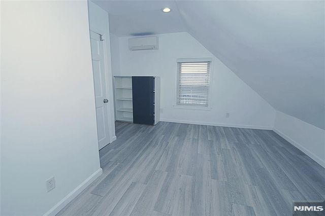 454 Undercliff Avenue, Edgewater, NJ 07020
