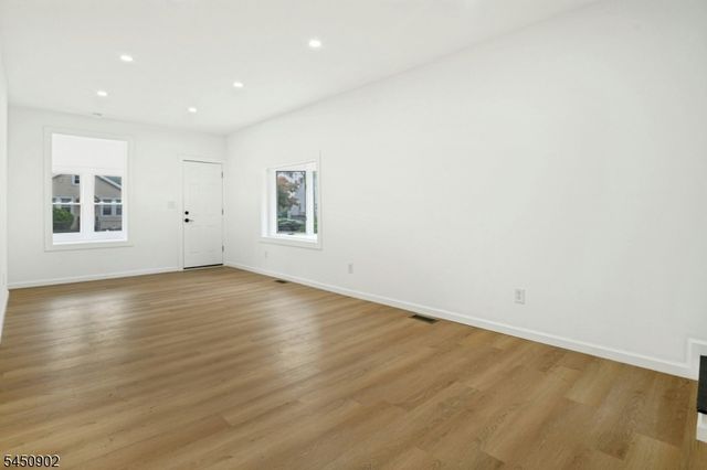 134 Grand Ave, Hamilton Twp., NJ 08610