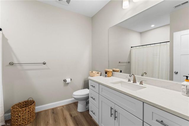 7400 Sinclair Way Ste A, Gloucester, VA 23061