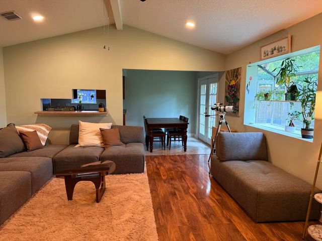 9430 Charter Ridge Drive, Houston, TX 77070