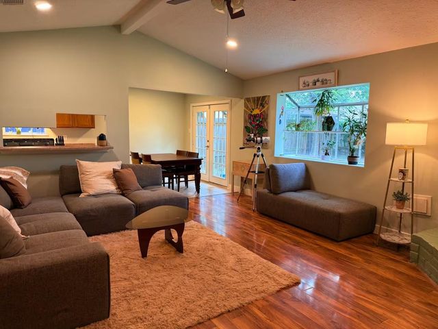 9430 Charter Ridge Drive, Houston, TX 77070