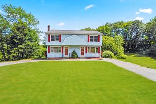 15 Sunnyside Lane, Derry, NH 03038