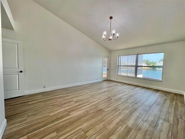 4804 LONGWATER WAY N, Tampa, FL 33615