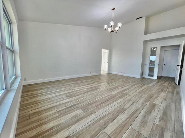 4804 LONGWATER WAY N, Tampa, FL 33615